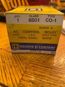 SQUARE D AC CONTROL RELAY MODEL 8501CO-1  - Picture 1 of 3
