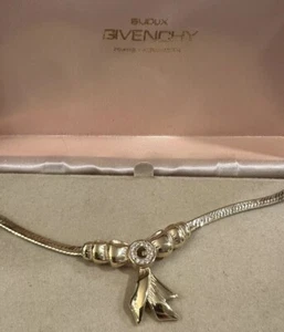 Vintage Givenchy Ribbon Necklace Rhinestone Logo G Emblem Gold Tone Authentic - Picture 1 of 17