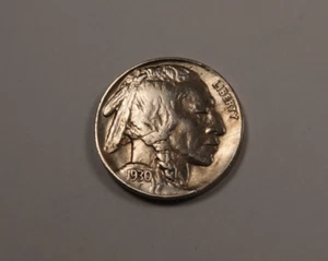 1930-S Buffalo Nickel * Casi sin circular AU * XB493 - Imagen 1 de 2