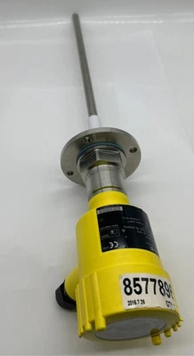 Vega CL62.XXAGDHKMAX Vegacal 62 Capacitive Level Sensor  - Image 1 of 4