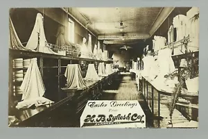 Elkhart INDIANA RPPC c1905 INTERIOR GENERAL STORE Prodotti Secchi H.B. SYKES & CO. - Foto 1 di 3