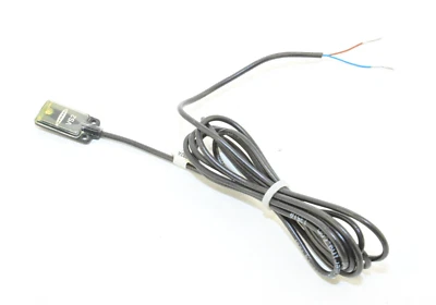 Banner VS25EV Ultra-Thin Photoelectric Emitter - 12-24VDC - 1.2m Range - Image 1 of 4