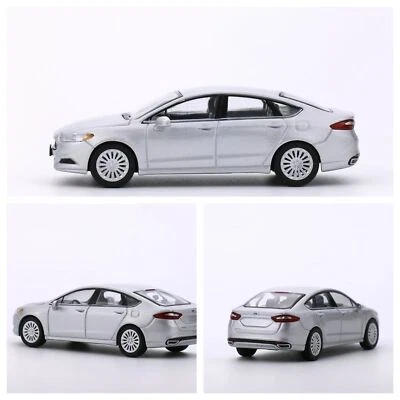 1:64 596 Ford Silver 2013 Mondeo Fusion Sedan Sports Model Diecast Collect Car - Image 1 of 4