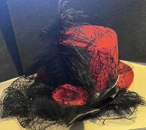 Victorian Red Hat Black Veil Bow Feather Rose Ribbon Spider Steampunk Top Fedora - Picture 1 of 6
