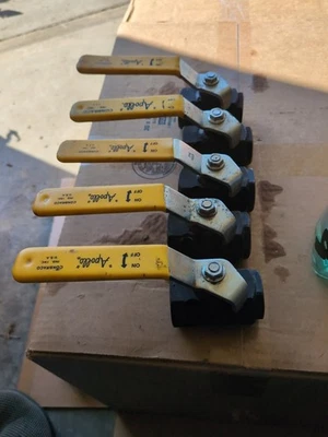 APOLLO  1/2" NPT Female Ball Valve Carbon Steel Body  3000 PSI WOG Used Clean!!! - Image 1 of 4