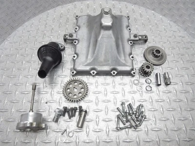 2004 03 04 Suzuki GSXR 1000 GSXR1000 OEM Oil Pan Pump Engine Bottom Cover Sump - Imagem 1 de 4