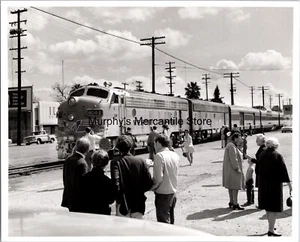 Tren de pasajeros Western Pacific 804-A locomotora diésel tren foto 8x10 pulgadas - Imagen 1 de 2