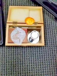 Bare-Handed Microtome w/Stage, 2 Glass Cutting Disks, Wood Box - Picture 1 of 1