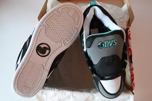 DVS skate shoes 10 44 tracker enduro militia primo stratos d3 osiris 2001 og dc - Bild 1 von 3