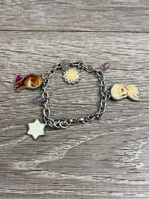 "Pulsera de mujer con dije de metal tono plata Disney Frozen Elsa Anna 7""" Foto 1 de 3