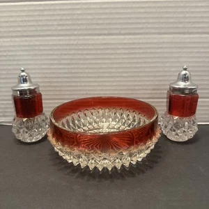 BowlVintage Indiana Glass Ruby Red Flash Diamond Point Crown Salt/Pepper shakers - Picture 1 of 14