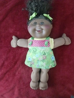Кукла Cabbage Patch AA 14 дюймов наряд с цветочным рисунком зубы трудно найти - Изображение 1 из 4