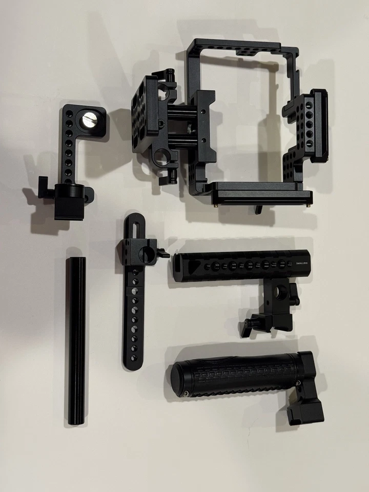 Jaula SmallRig para Sony A7 Mark II/III con empuñaduras y zapata fría Foto 1 de 1
