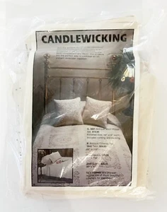 NEW~Vintage ARTCRAFT CONCEPTS Candlewicking Kit for Antique Motif Pillows #3841 - Picture 1 of 3