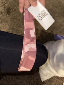 ATHLETA GIRL Take On The Universe Nonslip Headband Pink Camo One Size NEW - Picture 1 of 3