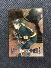 1995-96 FLEER METAL ALEXANDER MOGILNY METAL WINNERS #5