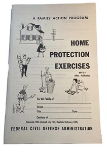 Libro de ejercicios de protección del hogar del programa de acción familiar de defensa civil 1958 de colección - Imagen 1 de 3