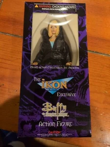 Buffy the Vampire Slayer/Moore Action Figures, Ikon Exclusive, New, Black Jacket - Picture 1 of 9