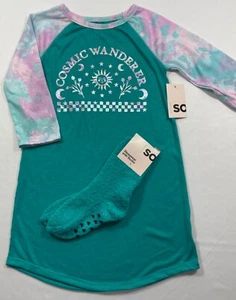 GIRL’S SO SPORTY RAGLAN NIGHTGOWN W/ SOCKS “COSMIC WANDERER” - Picture 1 of 3