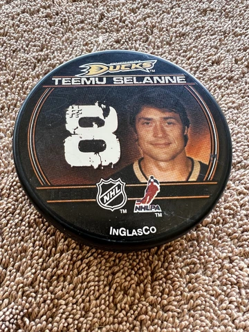Anaheim Ducks Teemu Selanne Puck Cover