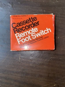 Interruttore a pedale remoto registratore a cassette realistico (Radio Shack) 44-610B - Foto 1 di 4