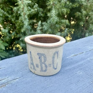 Vtg Stoneware Painted ABC Crock Toothpick Holder Blue Grey Miniature Dollhouse - Picture 1 of 4