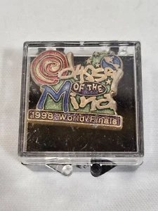 VINTAGE 1998 Odyssey of the Mind World Finals Pin - Picture 1 of 3