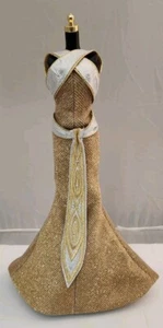 New Barbie Signature Bob Mackie Model Muse Holiday Angel Doll Long Gold Dress - Picture 1 of 4