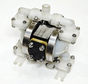 POMPA A MEMBRANA ARIA NON METALLICA SANDPIPER PB 1/4 .TT3K 100PSI-7BAR #3 - Foto 1 di 20