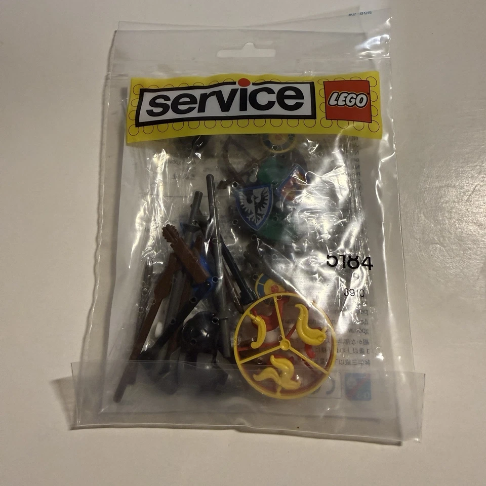 BRAND NEW 5184-1 LEGO Service Castle Elements in OEM Polybag 34 Pieces - Image 1 of 3