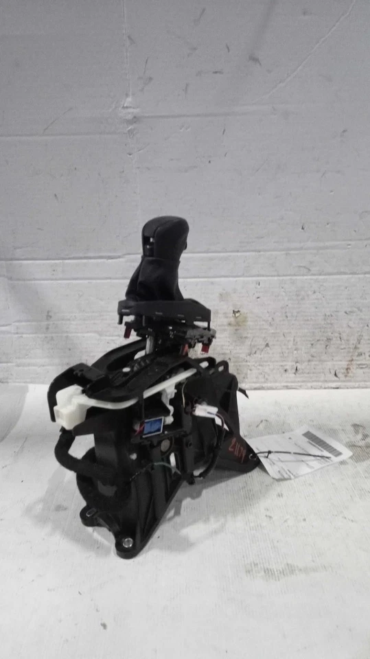 Honda Civic 2017 transmisión automática conjunto de palanca de cambios - 131 k millas Foto 1 de 4