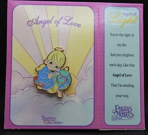 NWT Vintage 1995 Precious Moments Surrey Collectibles Angel of Love / Light Pin - Picture 1 of 9