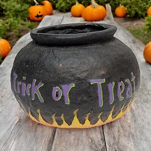 De colección Papel Negro Maché Halloween Candy Bowl Caldero Truco o Trato 31/2" x 6" - Imagen 1 de 7