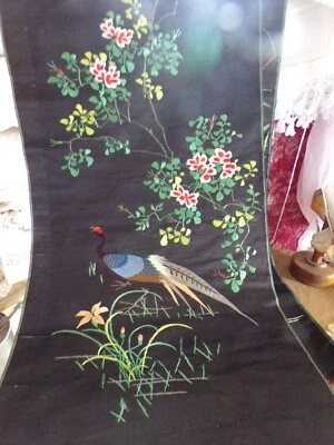 Broderie sur Soie  - à  Encadrer  -  Paon  - 115 cm x 55 cm  - Photo 1/4