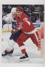 1997-98 Pinnacle Jumbo Steve Yzerman #18 HOF