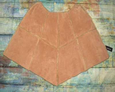 Wilsons Leather Maxima Size L/XL Women's Tan Leather Poncho Cape with Faux Fur - Image 1 of 4