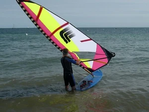 Surfbrett gebraucht mit Segel, auch als Stand Up geeignet - Bild 1 von 5