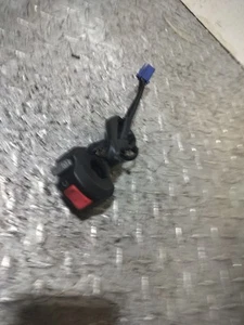 2008 2016 YAMAHA R6R OEM RIGHT SIDE HANDLEBAR KILL SWITCH ASSEMBLY - Picture 1 of 8