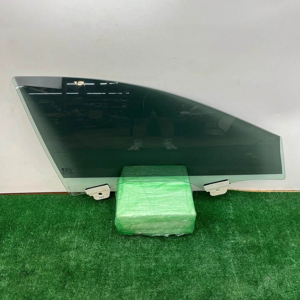 Cadillac XTS 2013-2019 puerta del lado del pasajero delantero derecho ventana vidrio 23186510 OEM Foto 1 de 4