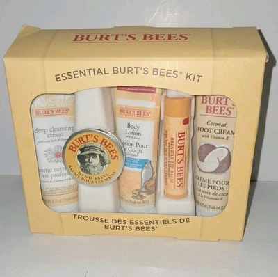 ¡Nuevo! Juego de regalo esencial Burt's Bees, 5 productos de tamaño de viaje Foto 1 de 4