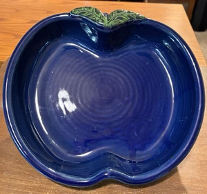 Dave Hively Teglia da Forno Croccante in Ceramica di Mela Gettata a Mano - Blu - Foto 1 di 6