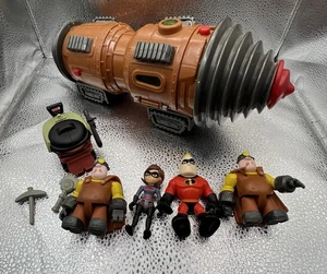 Incredibles 2 Underminer Tunneler Vehicle, 4 figures, 2 Weapons & Shooter - Picture 1 of 11