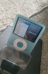 Apple iPod Nano 3rd gen 8gb  Battery  Faulty only works on charge - Picture 1 of 6