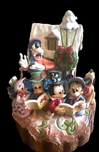 Jim Shore CAROLING CARVED BY HEART-HOLIDAY HARMONY Disney Figurine 4046025 NEW - Picture 1 of 12