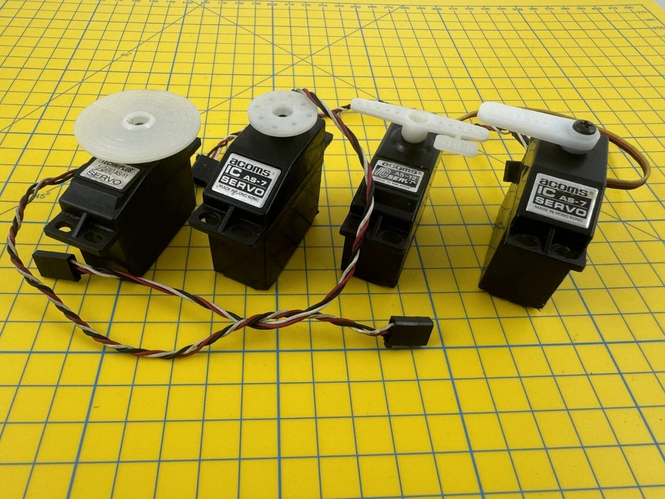 Sortiment Servo-Steuerung Acoms (4pz) Vintage Modell - Bild 1 von 1