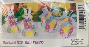 Design Works Floral Filz Hasen & Eier 4-teiliges Bastelset #606062 NEU - Bild 1 von 4
