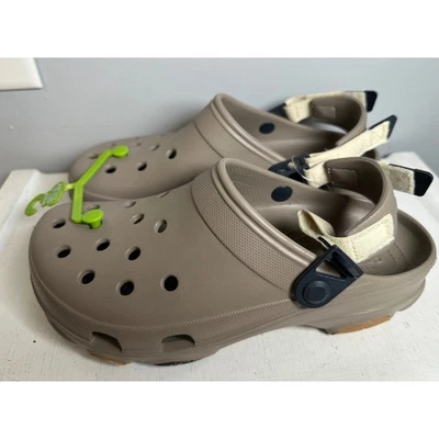 Nuevo con etiquetas Zuecos Crocs Clásicos Todo Terreno Caqui Multi Tostado Beige Hombres 9 Mujeres 11 Correa Foto 1 de 4