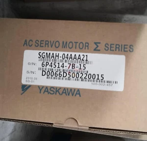1PCS NEW Yaskawa servo Motor SGMAH-04AAA21 - Picture 1 of 3