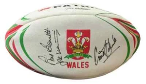 Welsh Rugby Legends Edwards, Bennett & Williams signierter Wales Rugby Ball + Zertifikat - Bild 1 von 3