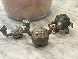Tomy 精灵宝可梦动作玩偶及配件 Ebay